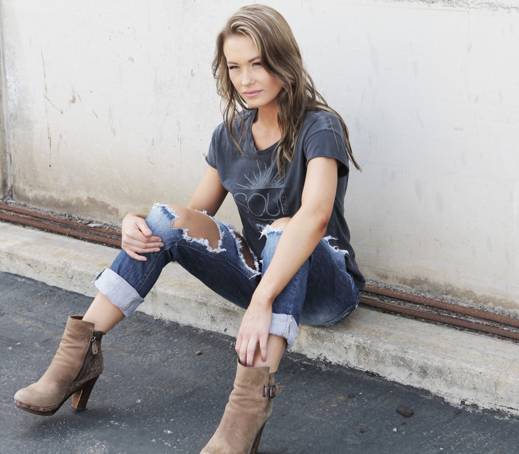 Live by the Sun Love by the Moon T-Shirt - Soul Peaces